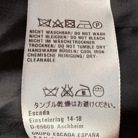 Vintage ESCADA Navy 100% Virgin Wool Blazer - Picture 7 of 16